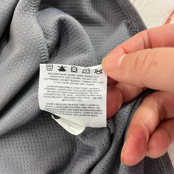 Nike University of Pittsburgh Women's Dri Fit Quarter Zip Jacket Gray Sz Medium - Picture 10 of 10